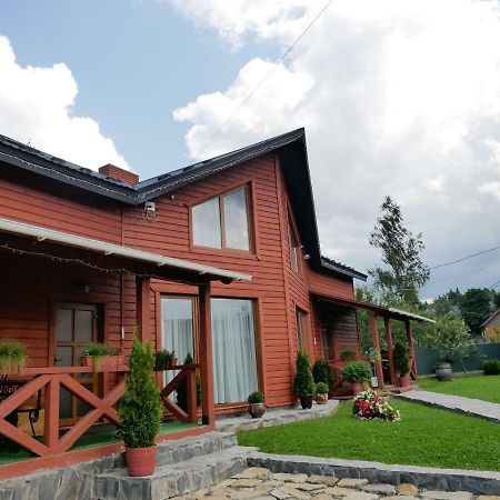 Коттедж "Пятое Колесо" 1 Lazeshchyna Exterior photo