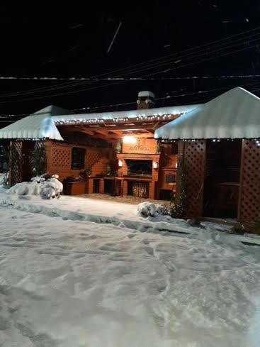 Коттедж "Пятое Колесо" 1 Lazeshchyna Exterior photo