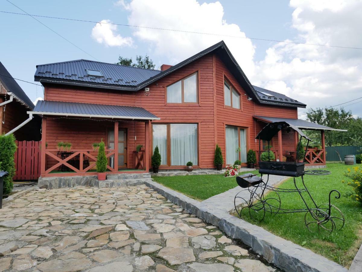 Коттедж "Пятое Колесо" 1 Lazeshchyna Exterior photo